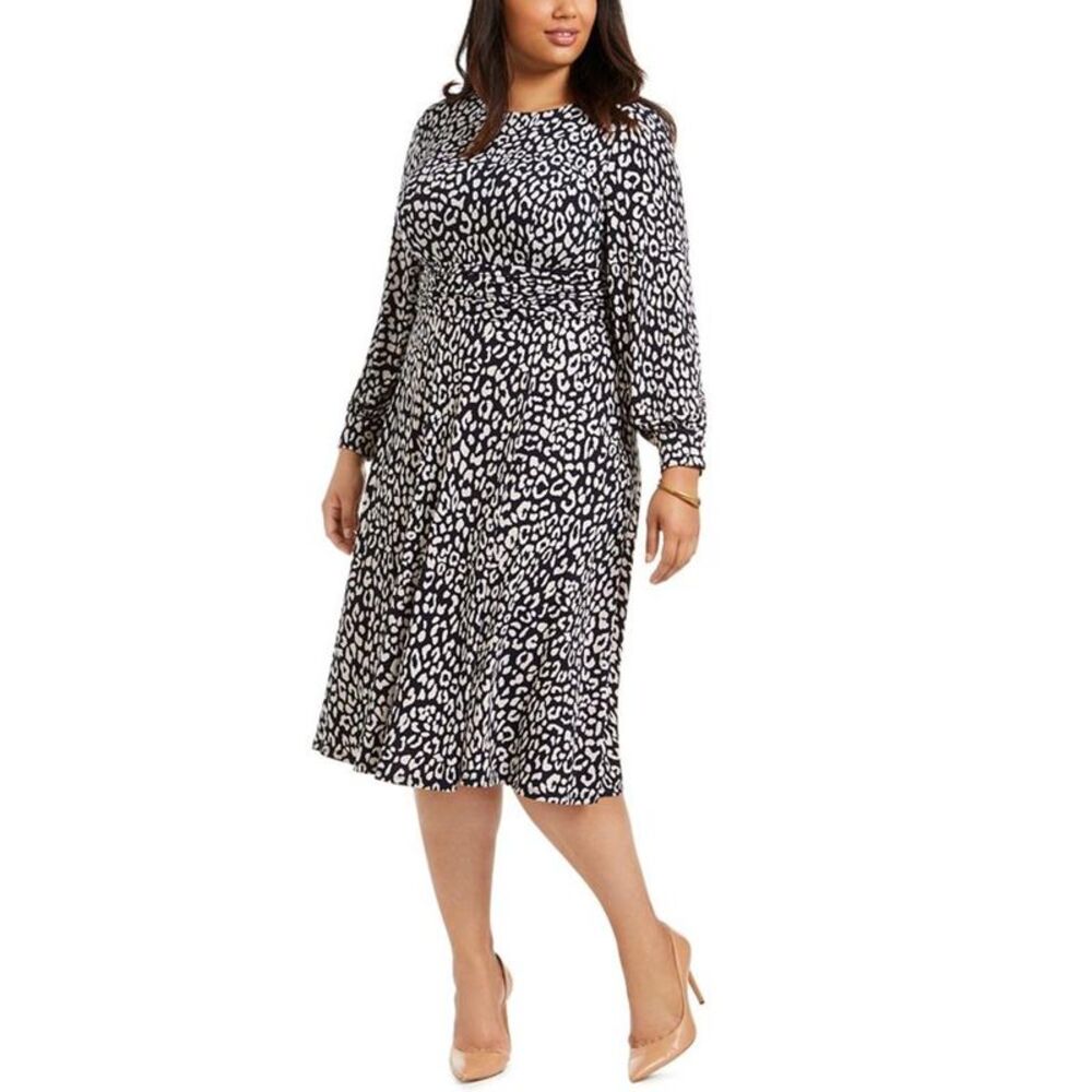 Jessica Howard Black and White Leopard Print Long-Sleeve Fit-and-Flare Dress